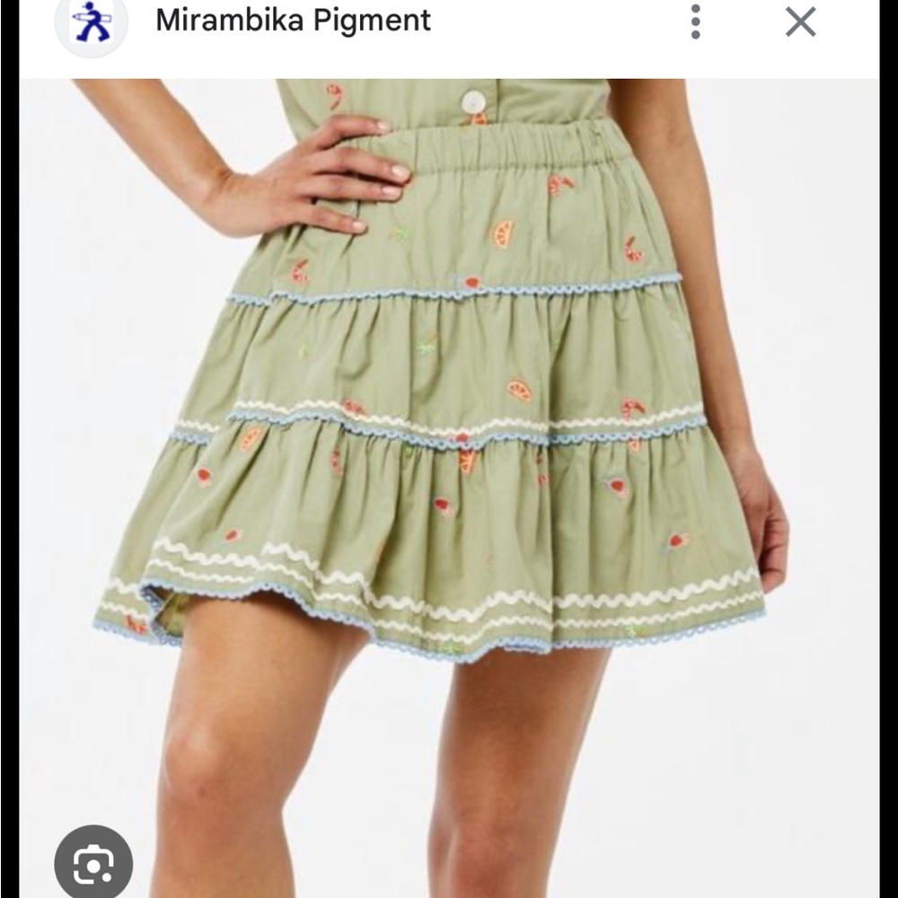 Roller Rabbit Olive Embroidered Mini Skirt - Medium